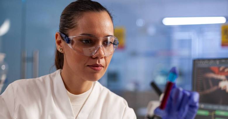 iPSC differentiation services process at iXCells Biotechnologies